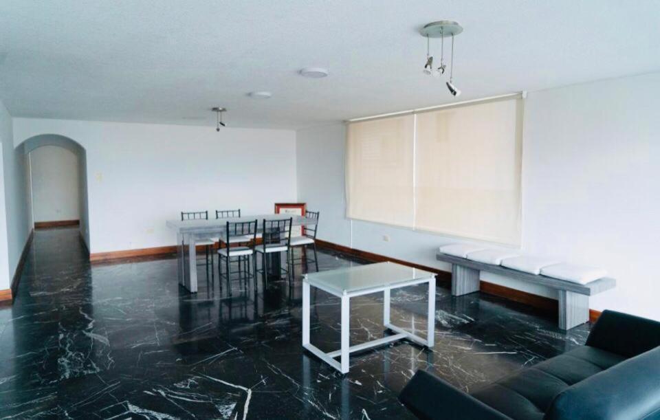 Hermosa Vista - A 10 Min Del Centro Historico X 6 Personas Apartment Quito Exterior photo